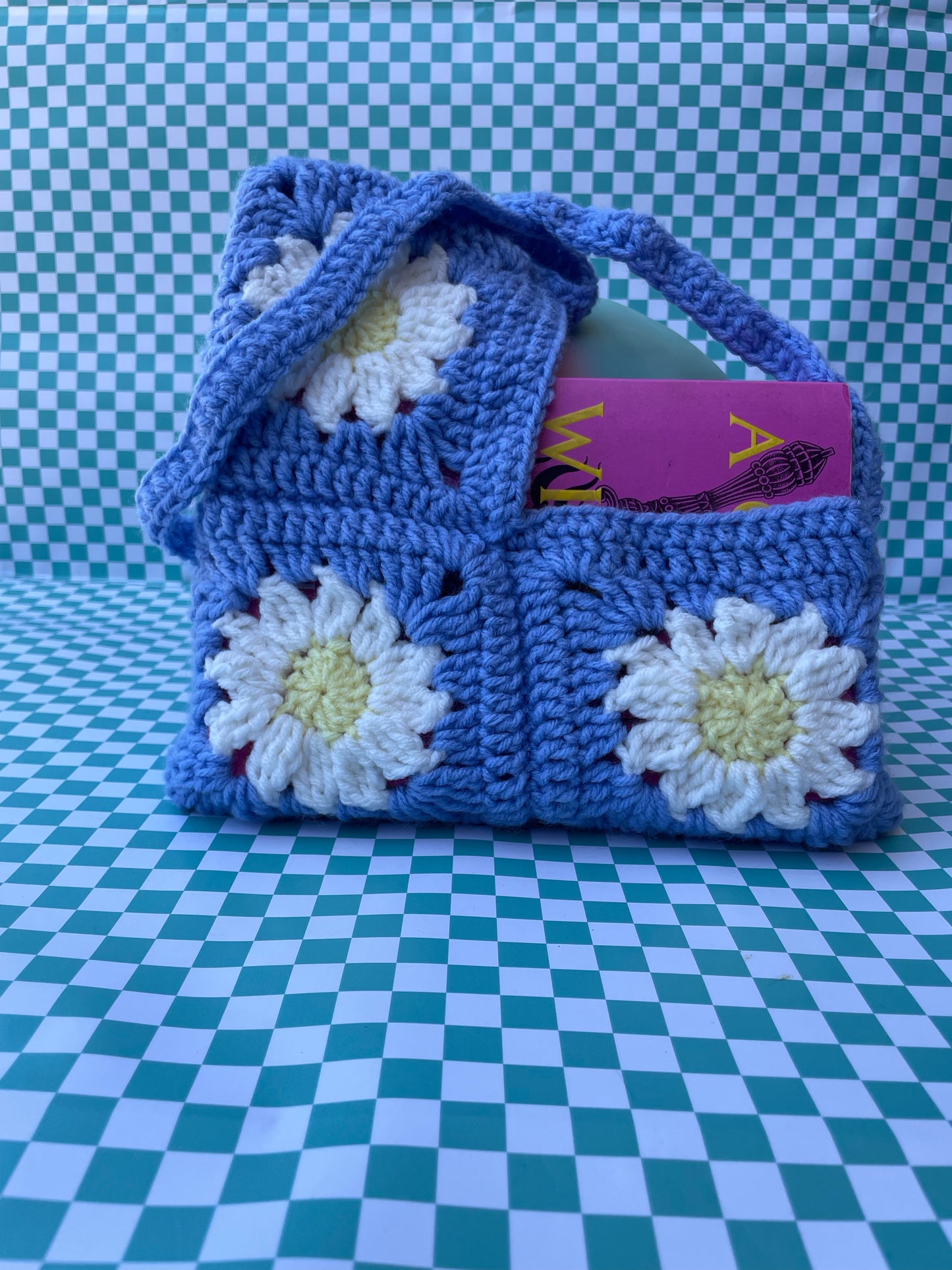 Daisy heart shaped bag