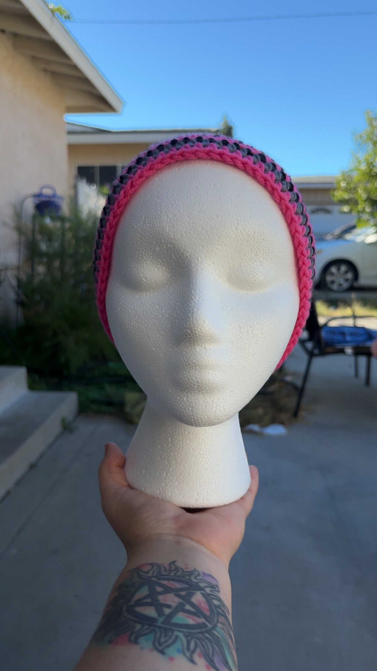 headband hot pink, gray and black