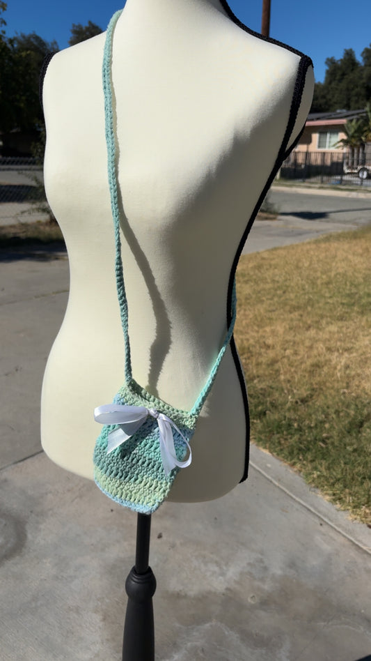 Minimal Crossbody bag with bow