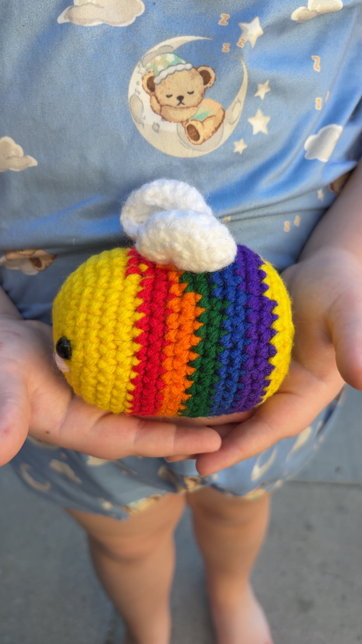 Rainbow Bee *** made to order ***