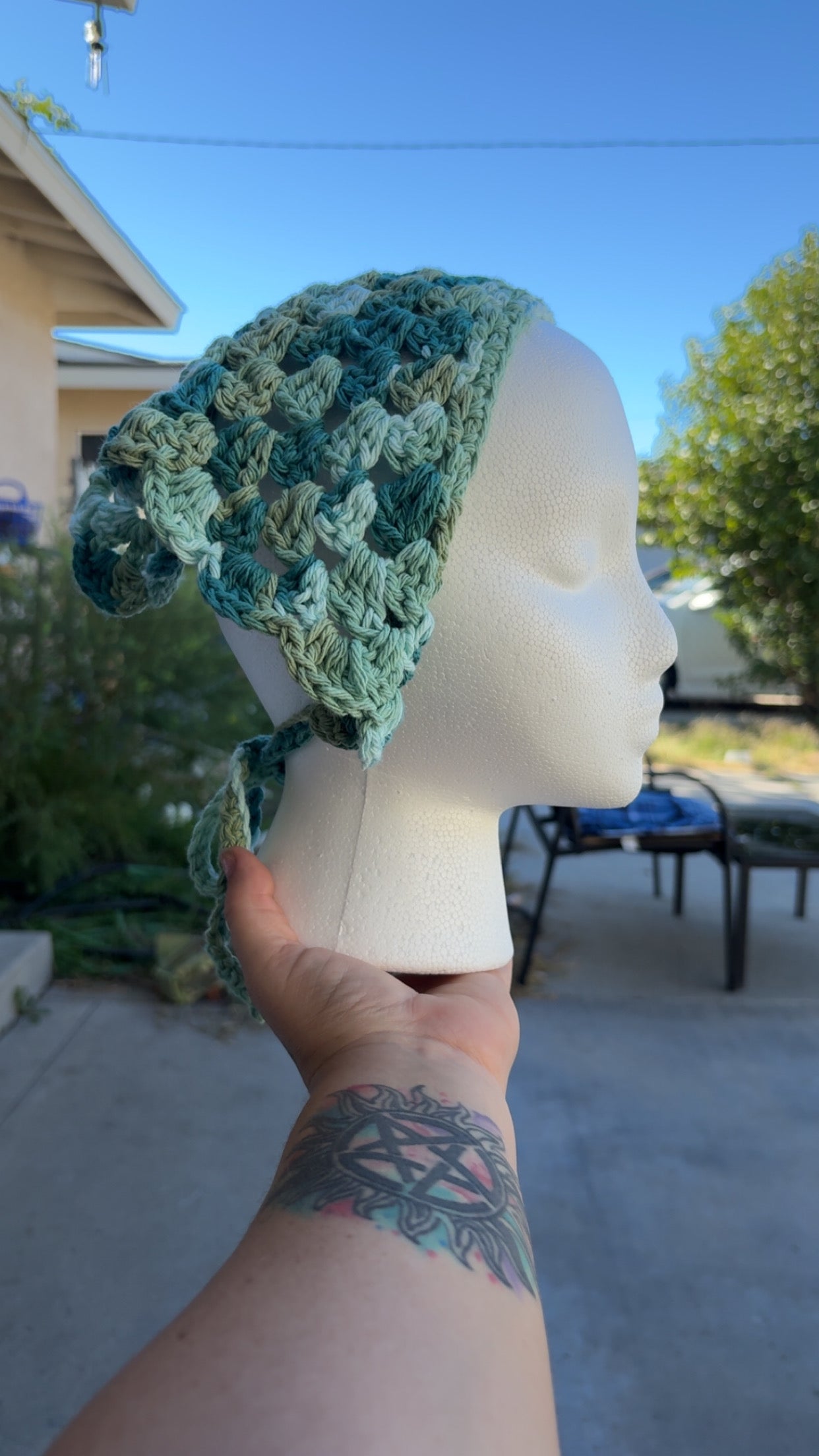 Oversized Granny stitch bandanna jade mist
